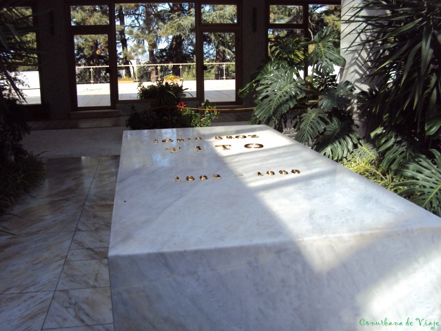 Casa de las Flores - Mausoleo de Tito